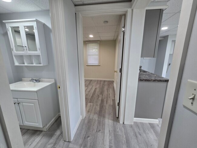 Building Photo - 7914 Hall Ridge Rd
