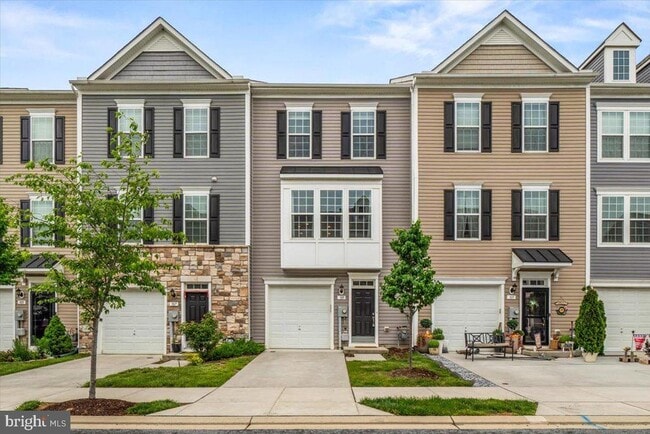 Building Photo - 309 Spring Bank Way