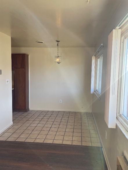 Building Photo - 125 Arcola St