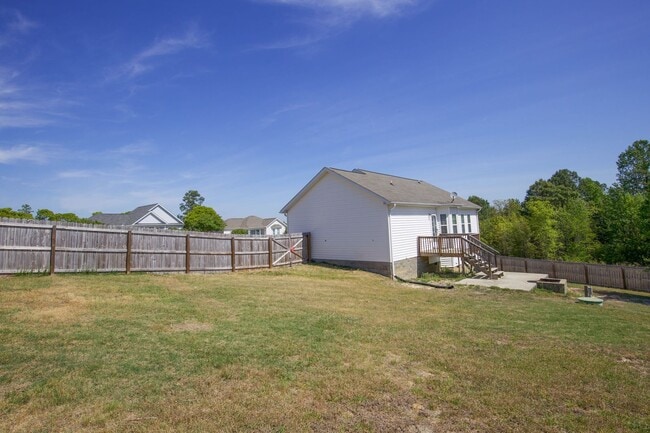 Building Photo - 27 True Blue Dr