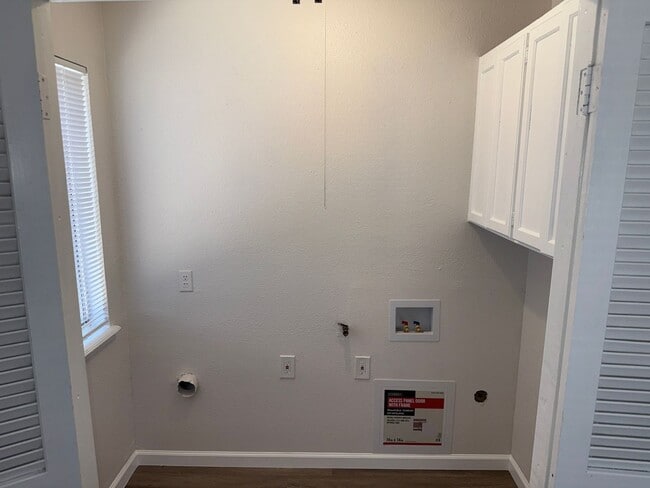 Building Photo - Socorro 2 Bedroom 1 Bath