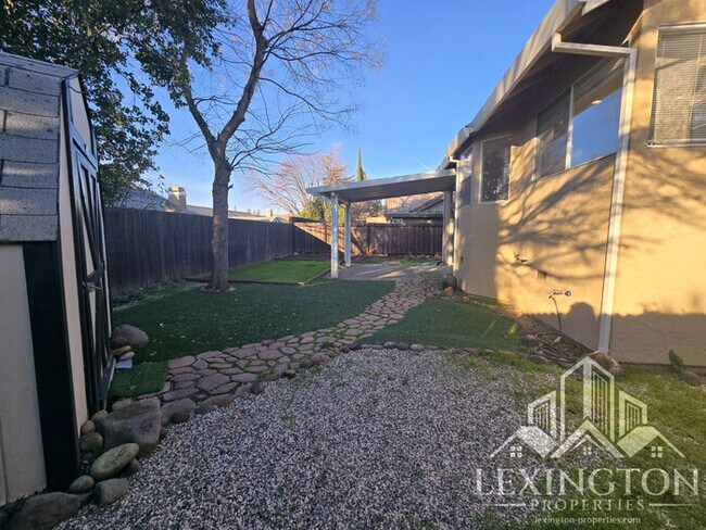 Building Photo - Beautifully Updated, 4BD/3BA, Home in Rocklin – Excellent Location!