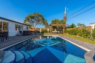 Building Photo - 9134 Reed Dr