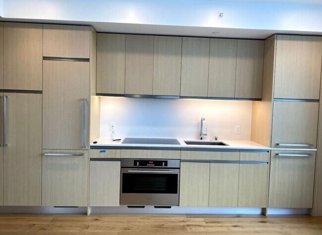 Building Photo - Downtown Seattle Modern Studio