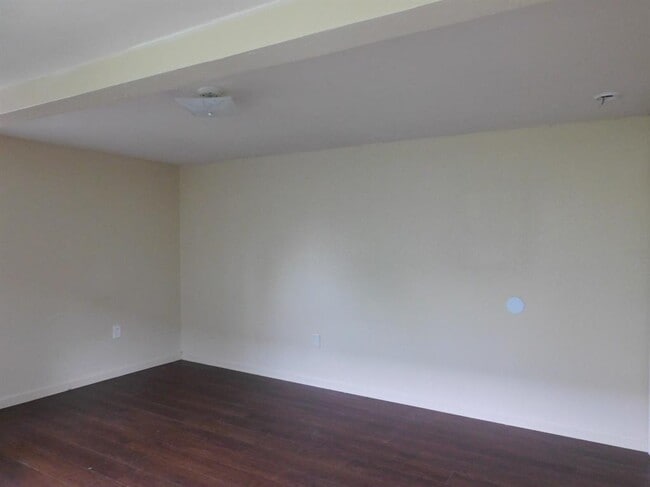 Building Photo - 2117 Grover Ave