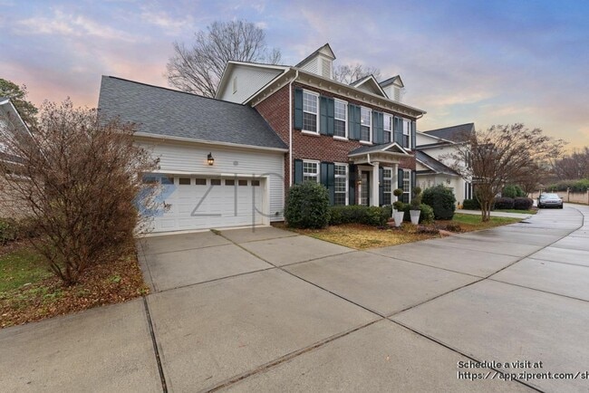 Building Photo - 1025 N Sharon Amity Rd