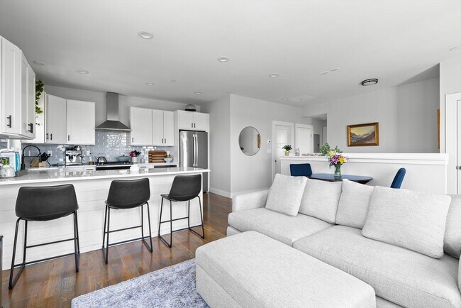 Building Photo - 1400 Columbia Rd