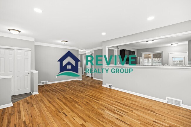 Building Photo - 13232 Hemingway St