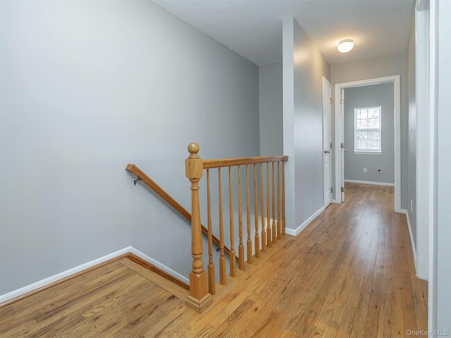 Building Photo - 78 B Ashwood Rd