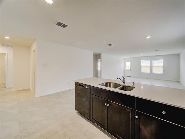 Building Photo - 357 Sun Bluff Rd