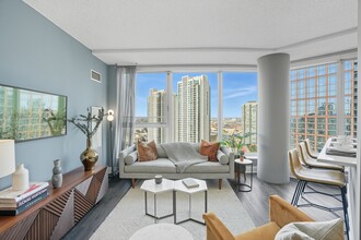 Building Photo - 307 N Canal St