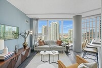 Building Photo - 307 N Canal St