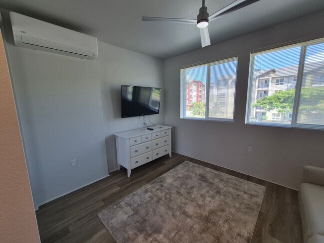 Building Photo - Newly Built Condo Studio, 1ba, 1pkg 354sqft. for $2300