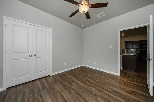 Building Photo - Where Style Meets Comfort: Elevate Your Living Experience