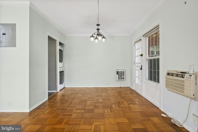 Building Photo - 1635 Ripon Pl