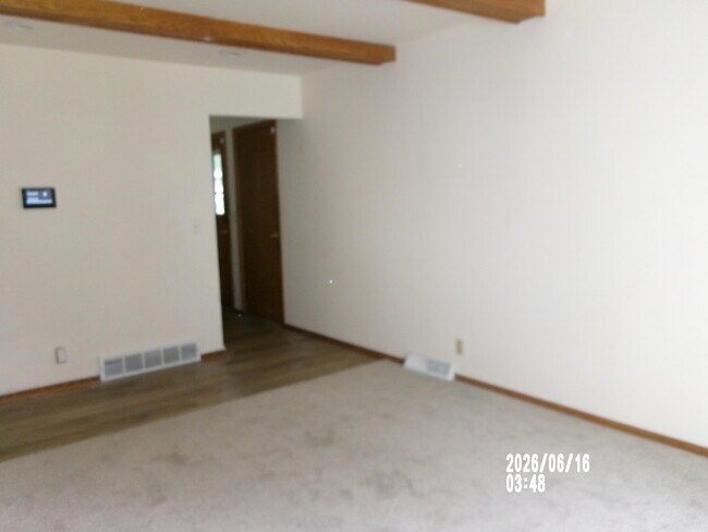 Building Photo - 18620 Midland Pl