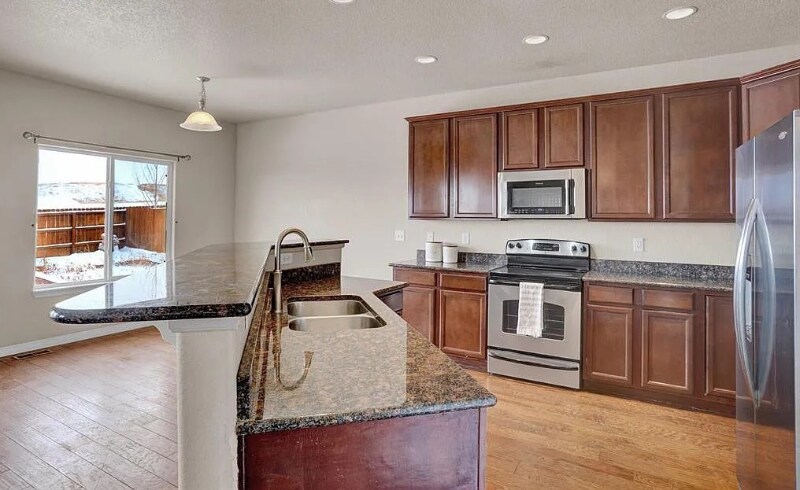 Building Photo - 7425 Willowdale Dr