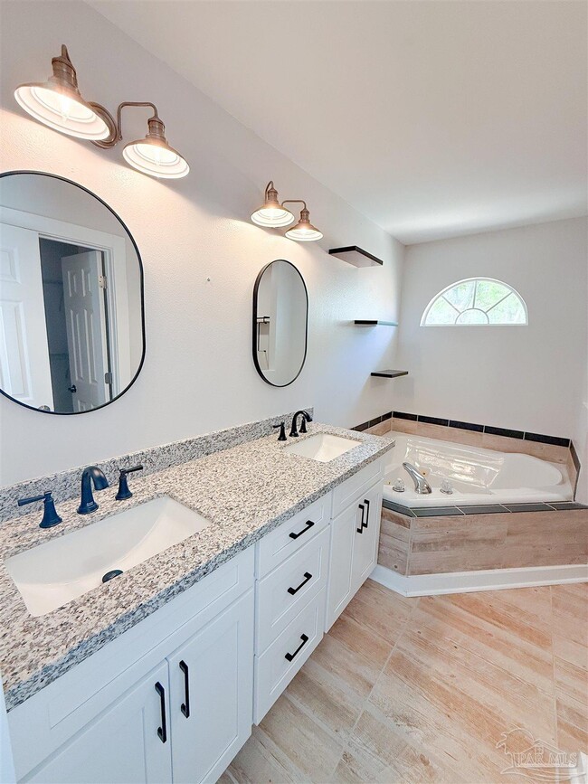 Building Photo - 161 Mirabelle Cir