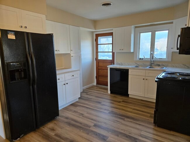 Building Photo - 3179 US-9