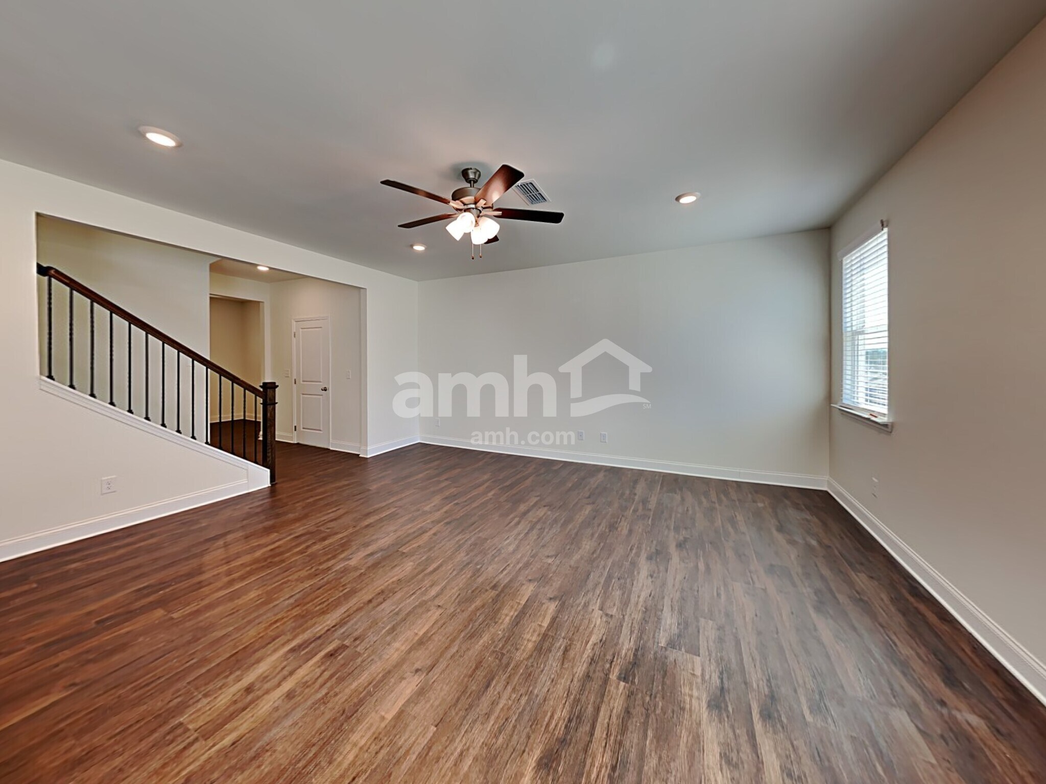 Building Photo - 869 Headland Wy