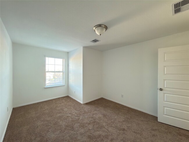 Building Photo - 5731 Tabula Rasa Dr