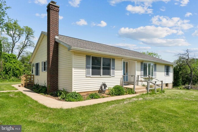 Building Photo - 13098 Picnic Woods Rd