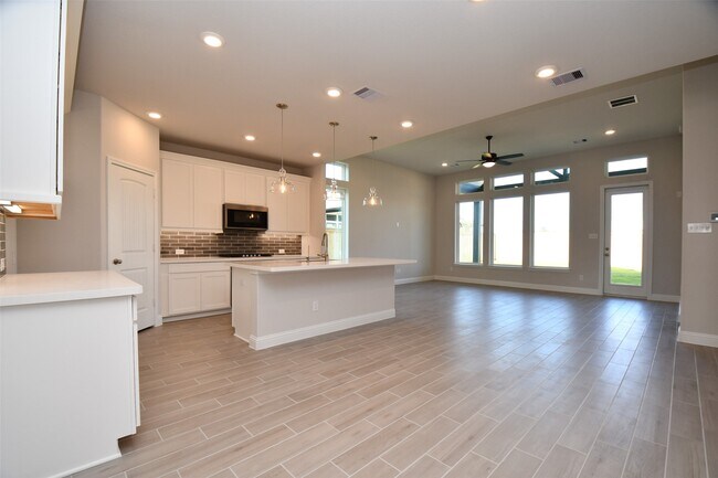 Building Photo - 19722 Dwight Eisenhower Dr