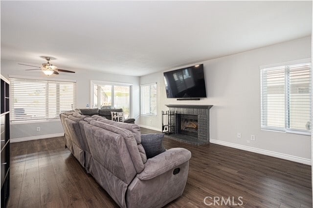 Building Photo - 10352 Desert Star St