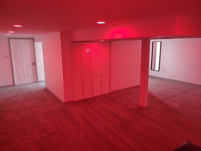 Building Photo - 212 Georgeanna St