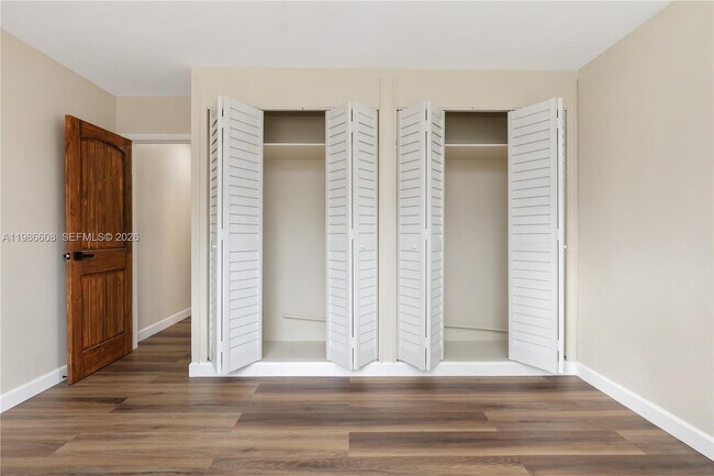 Building Photo - 1507 Harding St