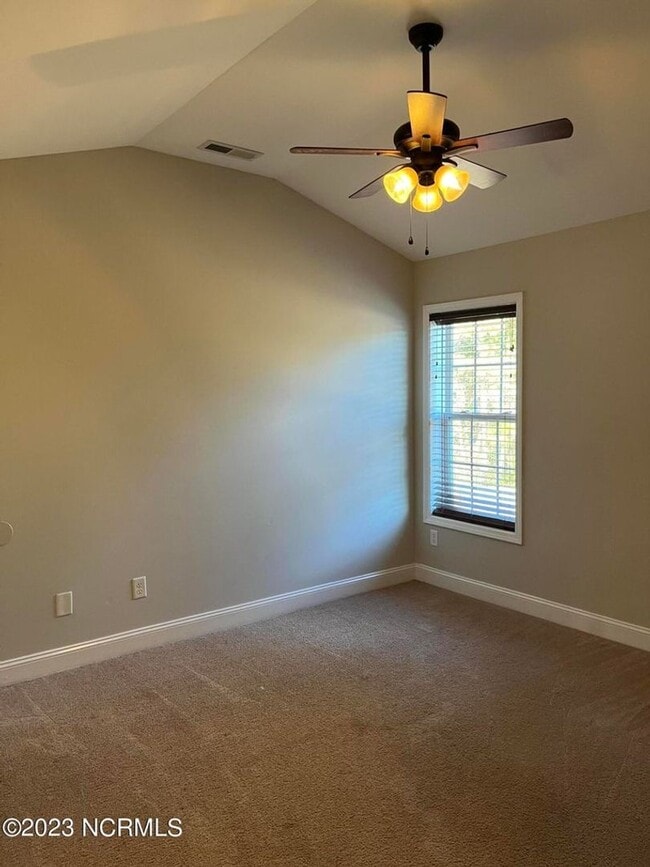 Building Photo - Welcome to Tall Pines Of New River!