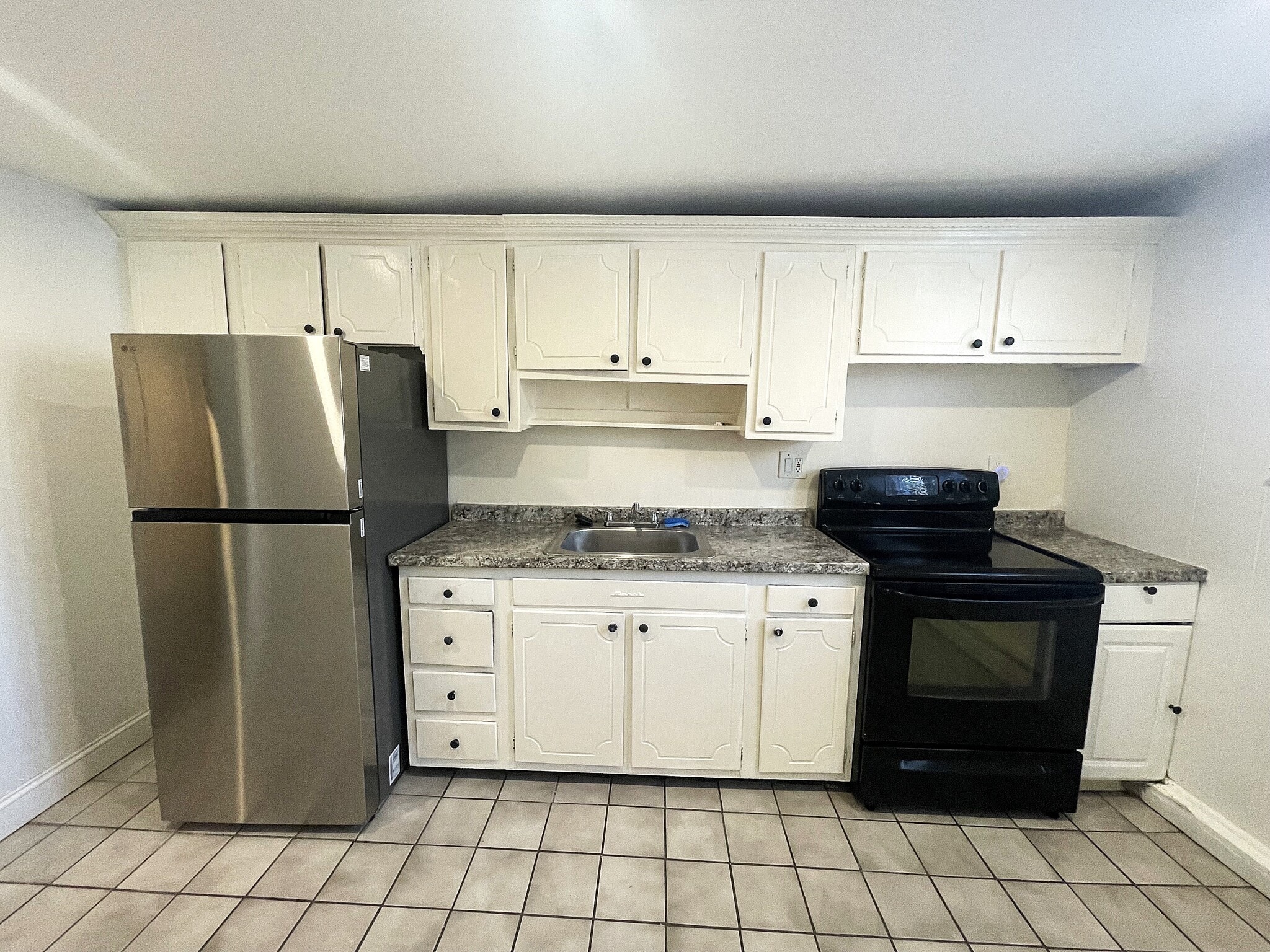 Building Photo - 8 Bryon Rd