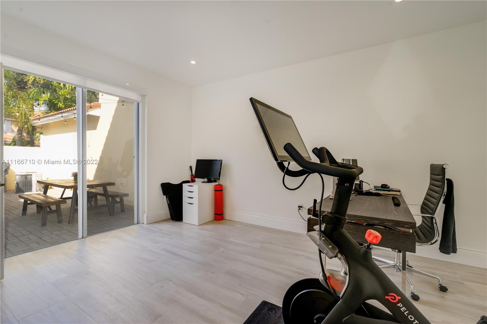 Building Photo - 1529 Yellowheart Way