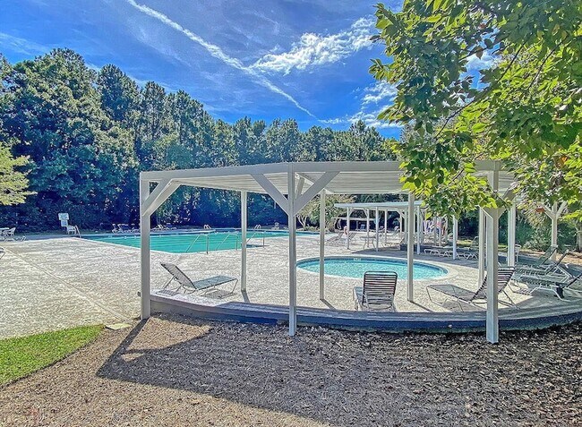 Building Photo - 339 Mt Royall Dr