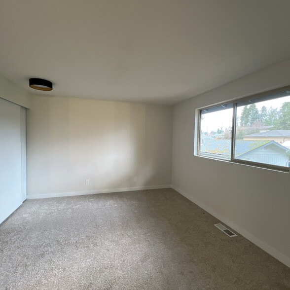 Building Photo - 20011 35th Ave W