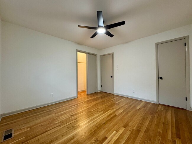 Building Photo - 3906 Forest Highland Cir