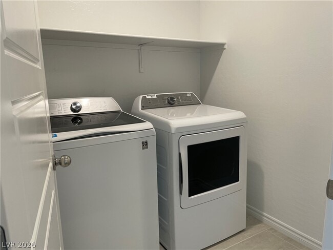 Building Photo - 10714 Burton Grove Ave