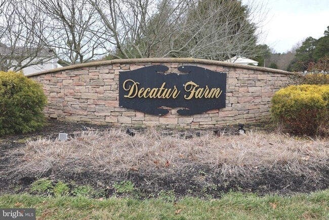 Building Photo - 130 Intrepid Ln