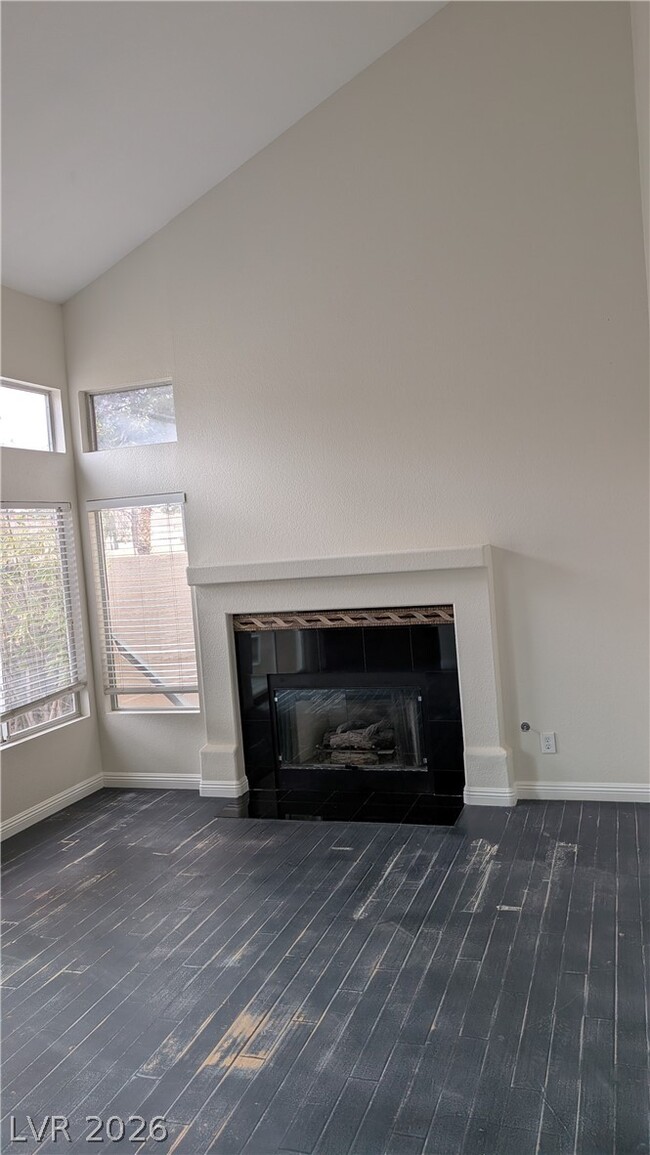 Building Photo - 2670 Ridgewater Cir