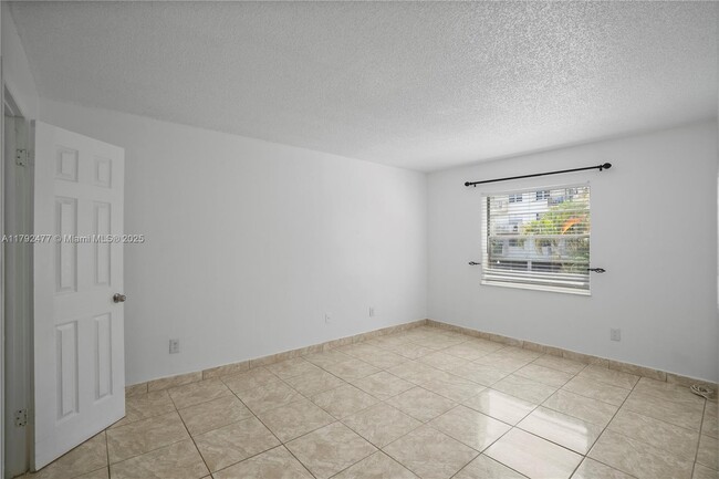 Building Photo - 18100 Atlantic Blvd