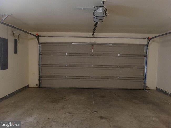 Building Photo - 11400 Nicole Dr