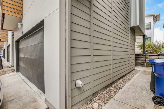 Building Photo - 3413 Charlotte Rose Drive