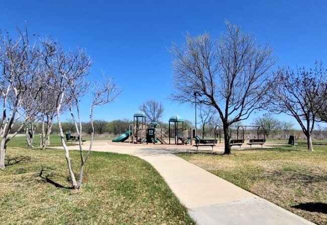 Building Photo - 8709 Glenburne Dr