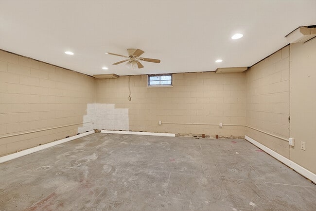 Building Photo - 1721 Woodruff Place Cross Dr