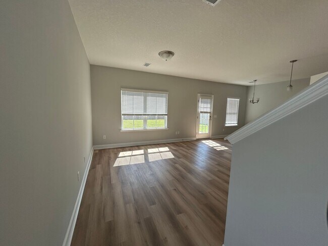 Building Photo - 1220 Grayson Ave