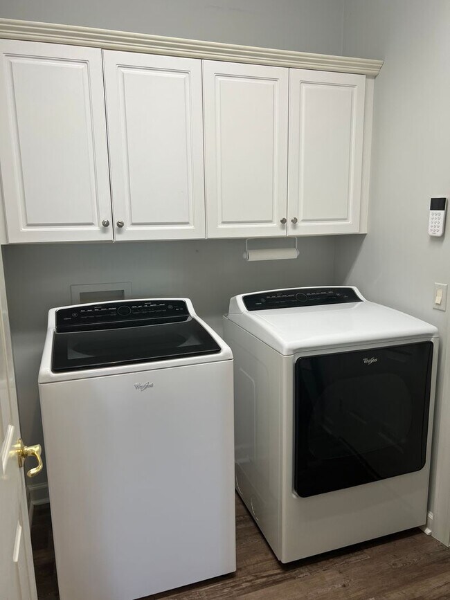 Building Photo - Charming 3BR Home in Rose Hill!