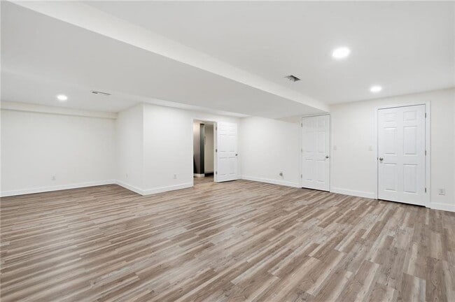 Building Photo - 2810 Shaw Rd