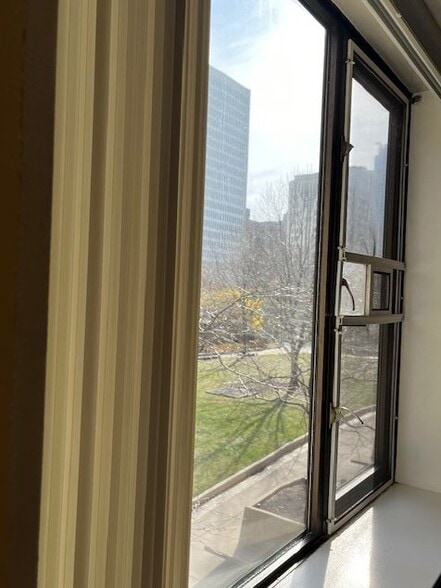 Building Photo - 15 S 1st St