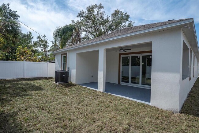 Building Photo - 5331 71st Way N