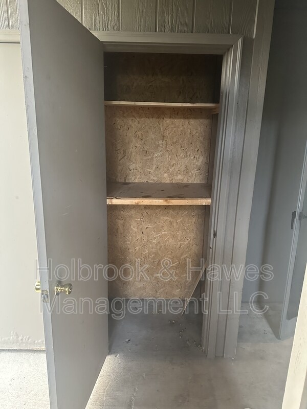 Building Photo - 4531 Boardwalk Dr